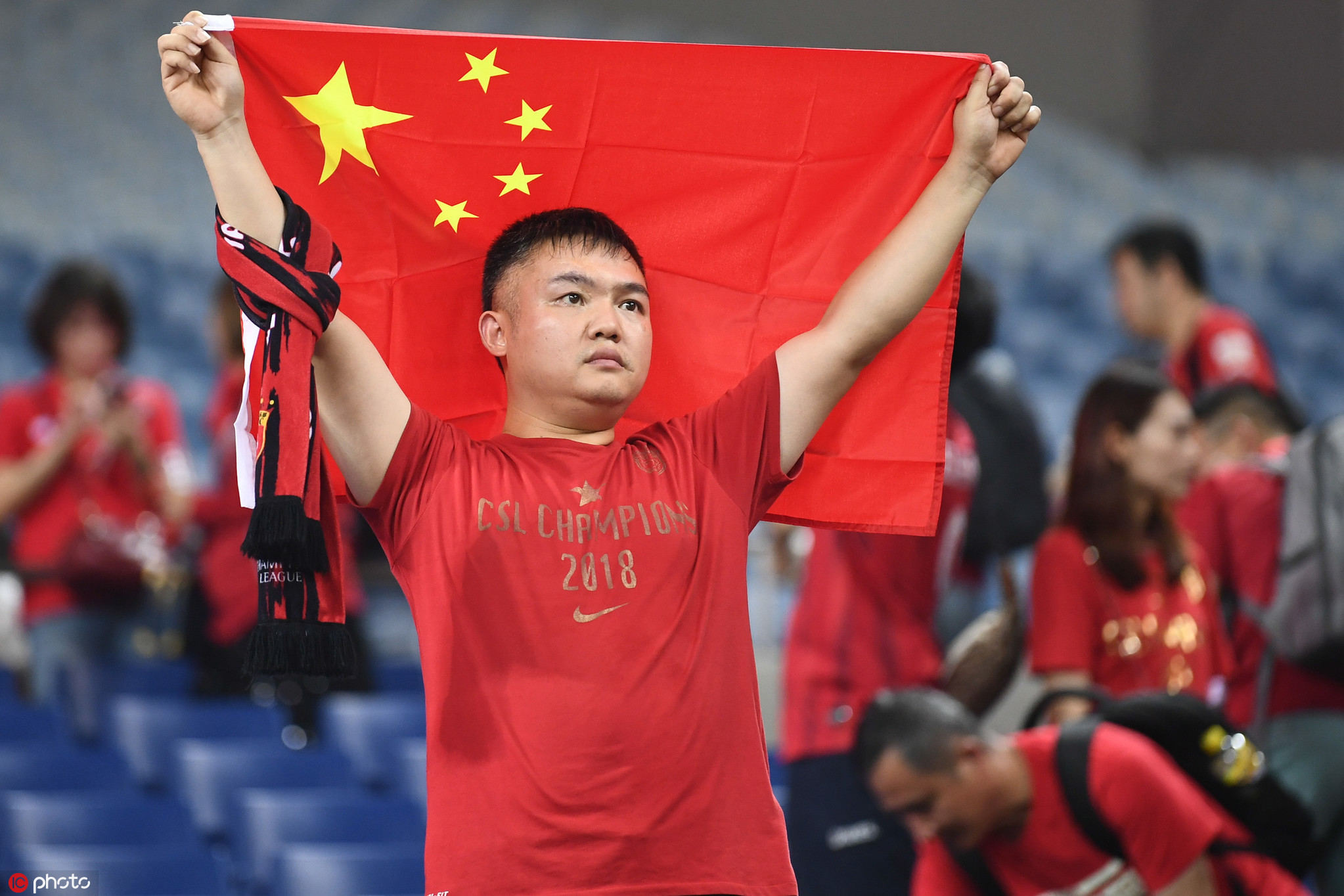 鸭脖-浙江队今晨防线松动，志在亚冠名次提升，球迷炸锅，赛程密集仍需轮换的简单介绍-鸭脖